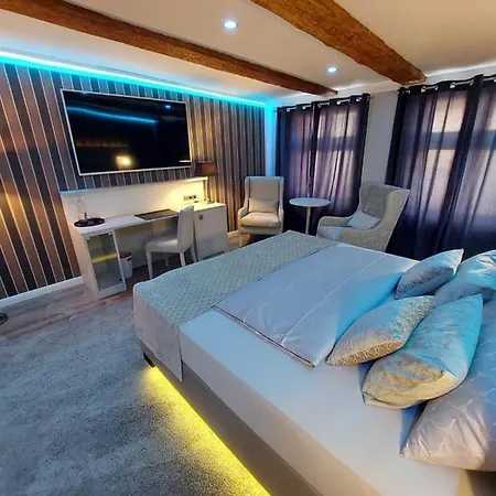 Πανσιόν Anacapri Gaestehaus Girona *